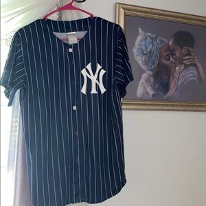 Yankee stadium shirt